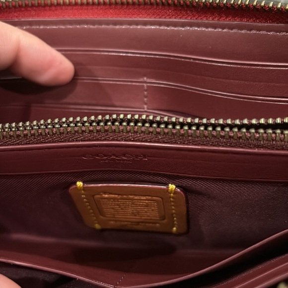 Coach Minnie Mouse Slim Zip Wallet red new NWOT Disney never used no box pebble - Picture 6 of 13